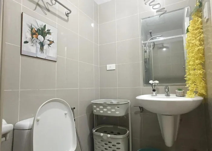 Hotel The Serene Staycation Manila